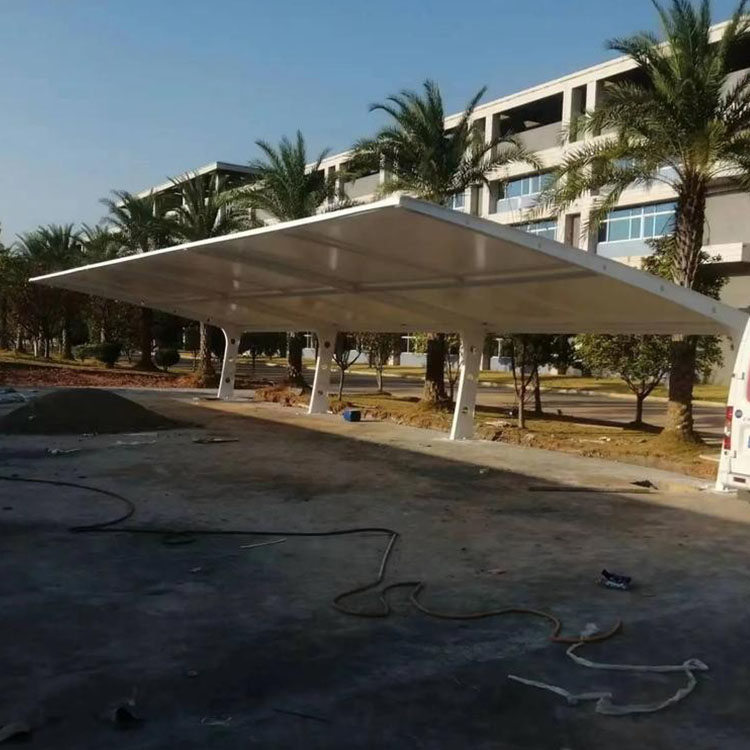 积石山膜结构汽车棚